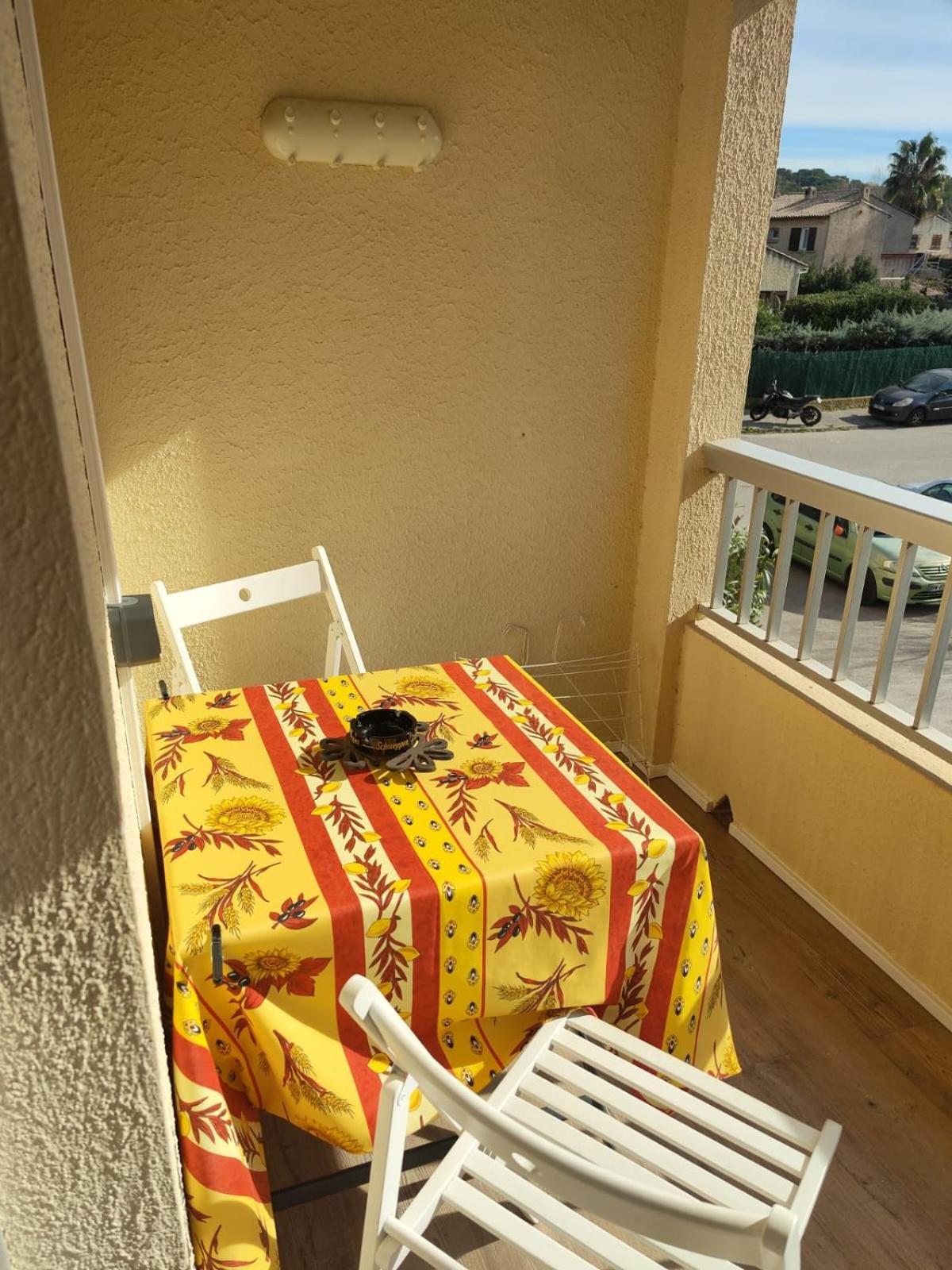 Saint-Mandrier-Sur-Mer Rsd Les Cometes Exterior foto